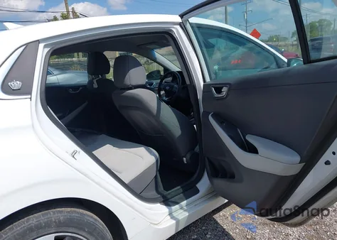 2021 Hyundai Ioniq Plug-In Hybrid Sel from USA, damaged, VIN KMHC75LD9MU248679